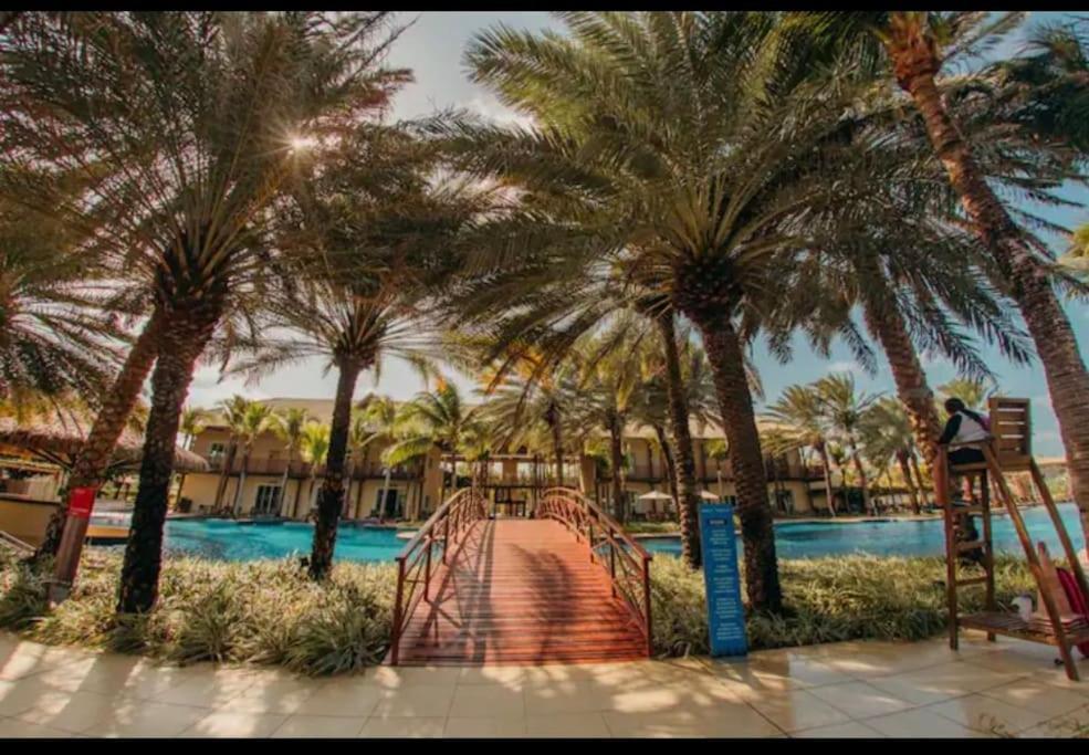 Golf Resort, 3 Suites, 110m2, Porto Dunas Prox Ao Park Apartamento